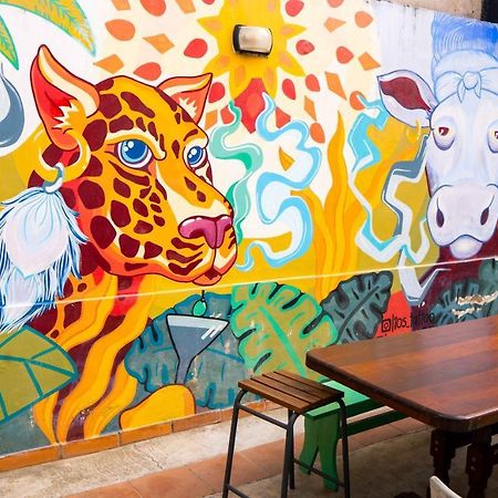Trotamundos Hostel Сальта Екстер'єр фото
