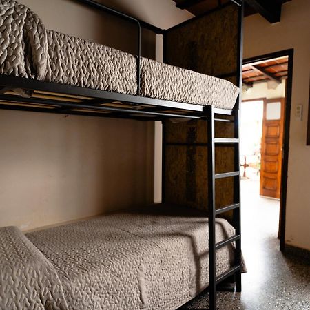 Trotamundos Hostel Сальта Екстер'єр фото