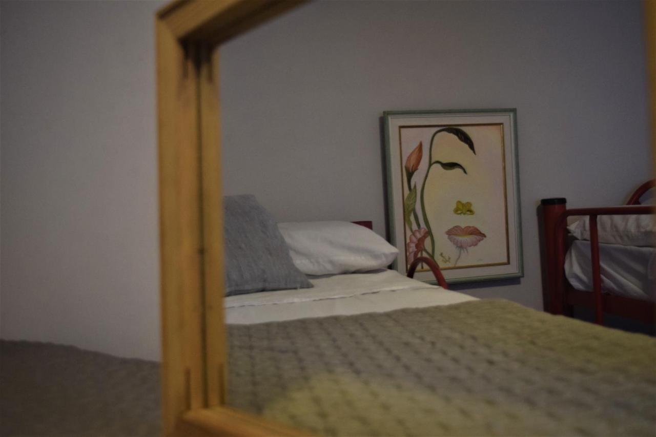 Trotamundos Hostel Сальта Екстер'єр фото