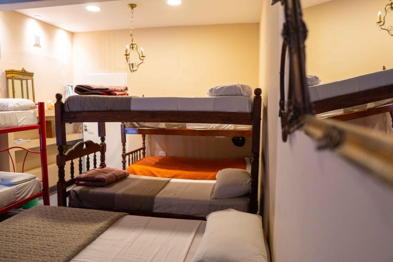Trotamundos Hostel Сальта Екстер'єр фото