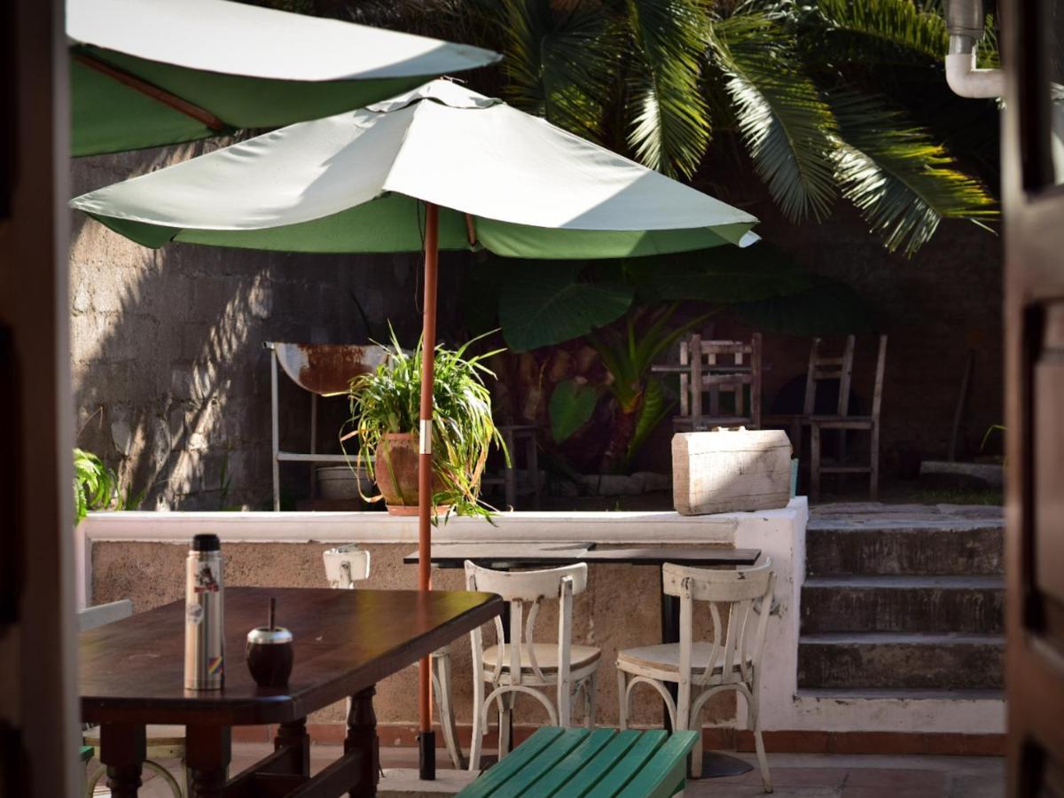 Trotamundos Hostel Сальта Екстер'єр фото